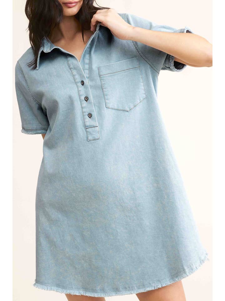 Cielo MCD9319-Abito a tunica in denim chiaro con bordo grezzo lavato minerale in vendita all'ingrosso su Faire8