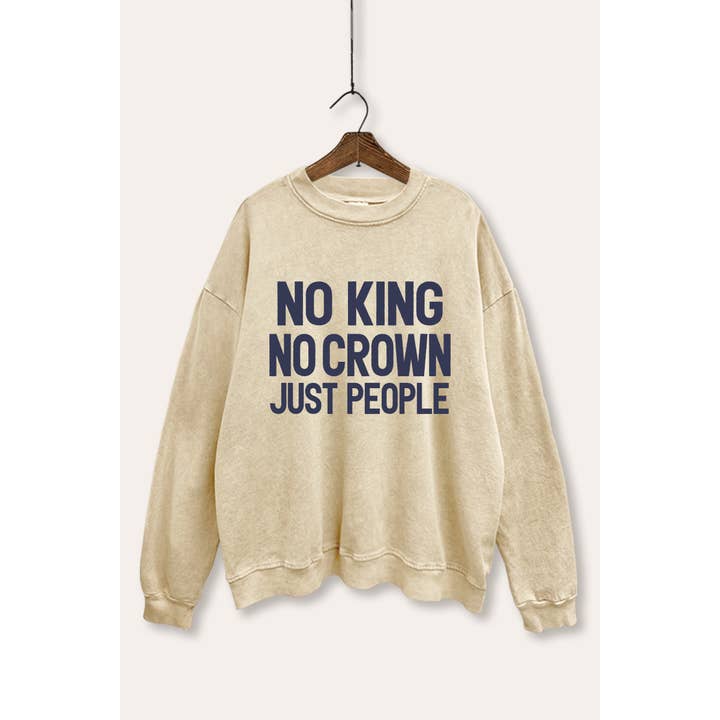 VINTAGE POINT USA - Wholesale Graphic Sweatshirt - Women's - NO KING NO CROWN MINERAL WASH GRAPHIC SWEATSHIRT6