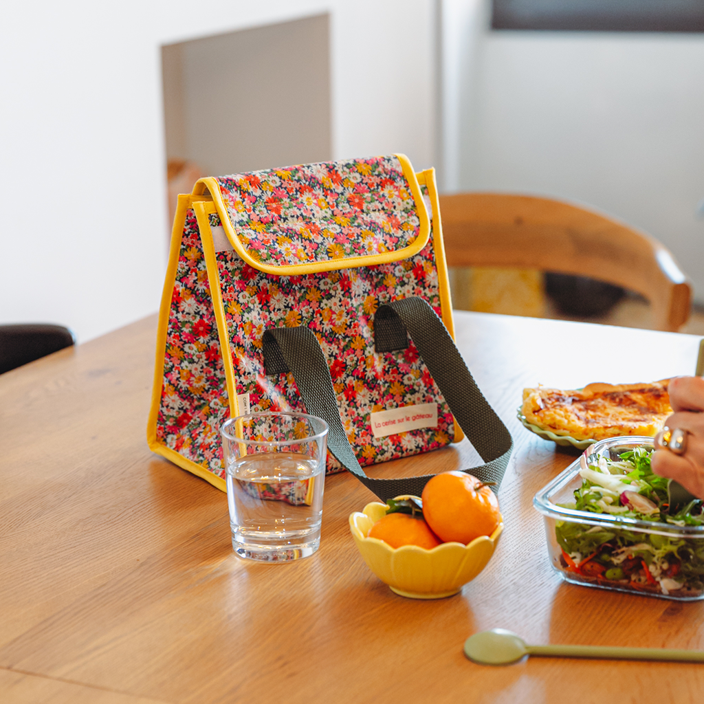 Com'1 Idée - Wholesale Craft Sewing Kit - Lunchbox kit | The cherry on the cake2