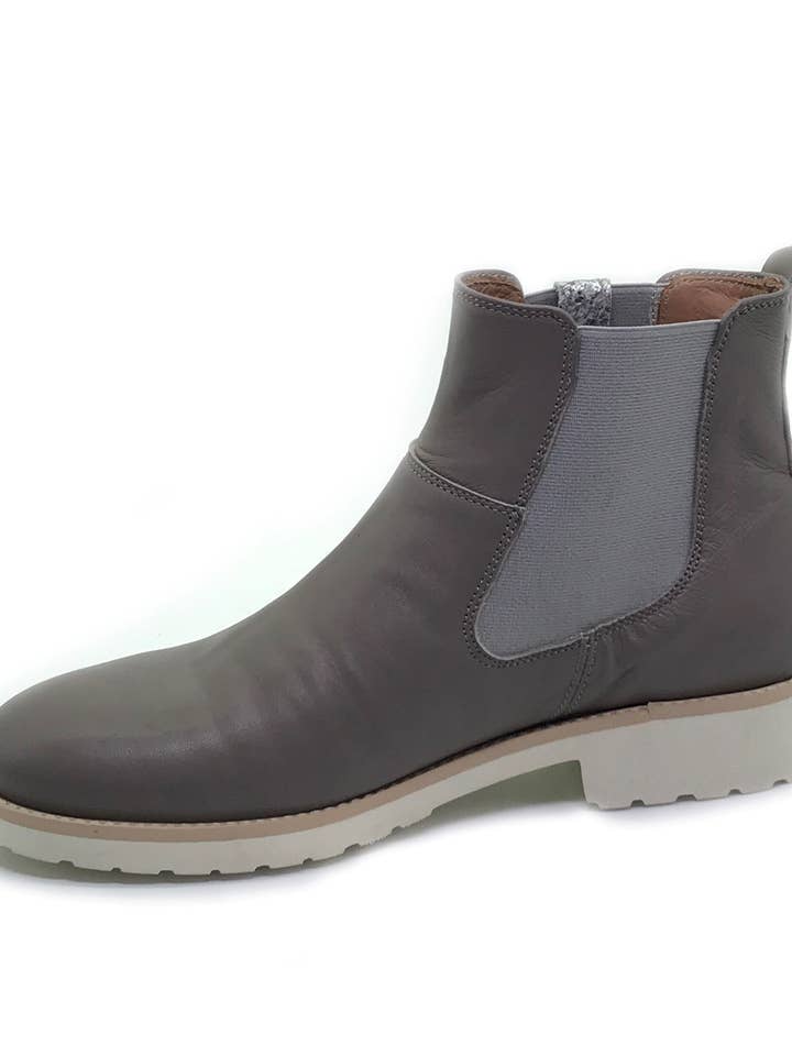 Caponi – wholesale Chelsea boots – Women's – Gray Venice Boot2