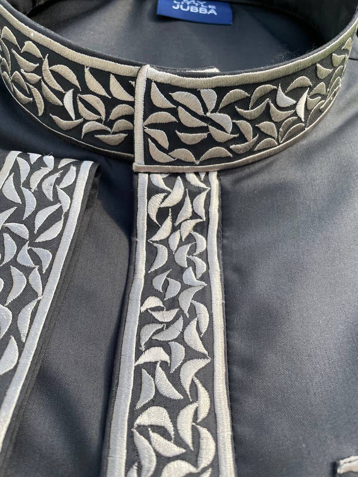 MY LITTLE JUBBA - Wholesale Kaftan - Women's - Mens Black Saudi Thobe with Silver Embroidery