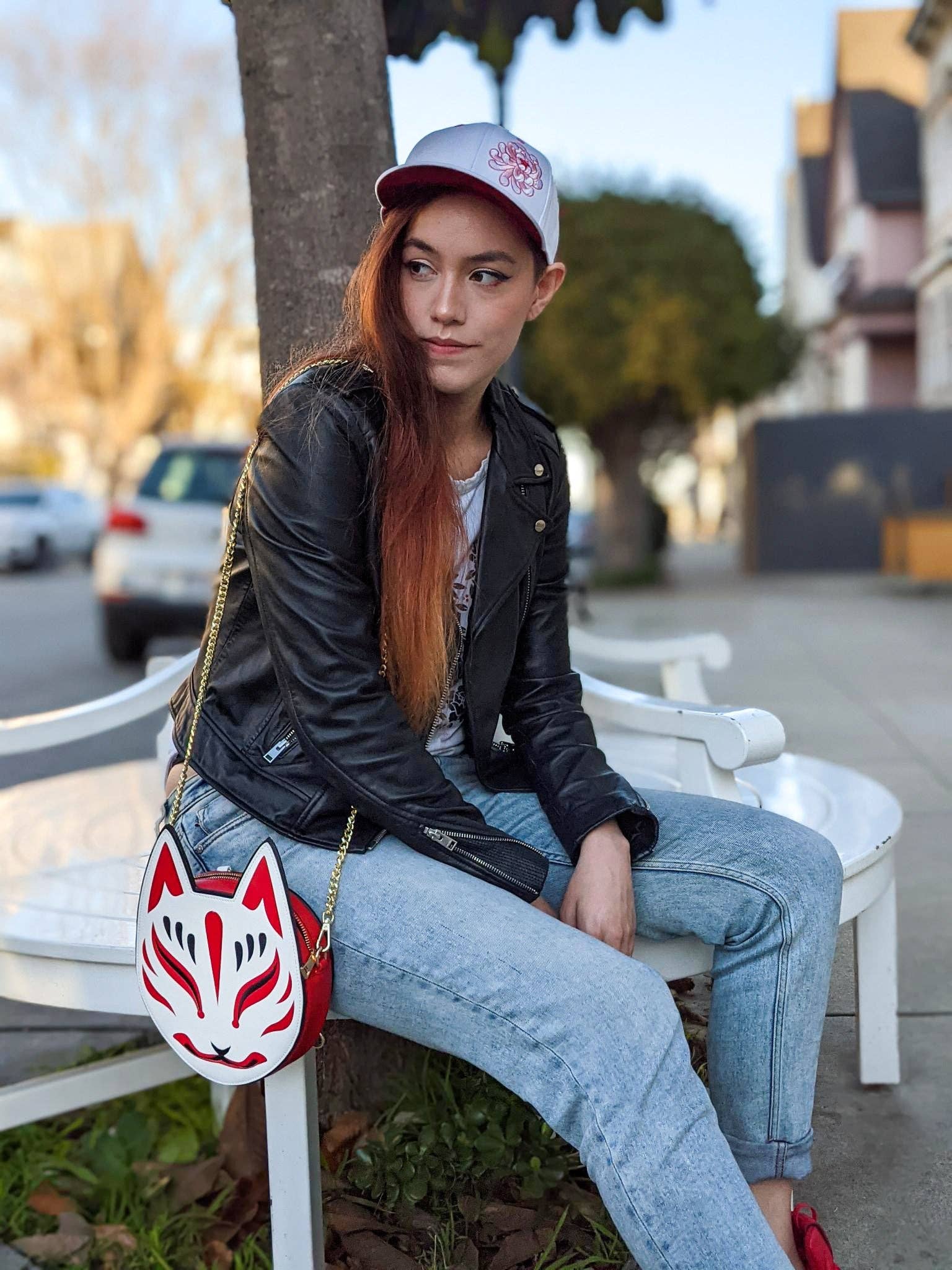 Yoshi Yoshitani LLC - Wholesale Crossbody Bag - Women's - Kitsune Convertible Bag : White3