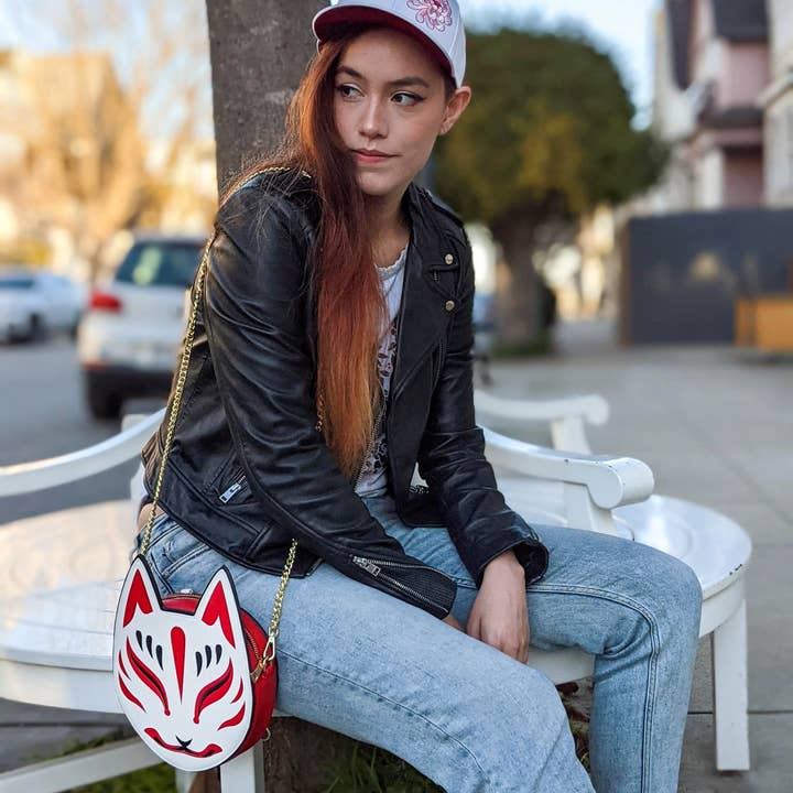 Yoshi Yoshitani LLC - Wholesale Crossbody Bag - Women's - Kitsune Convertible Bag : White3