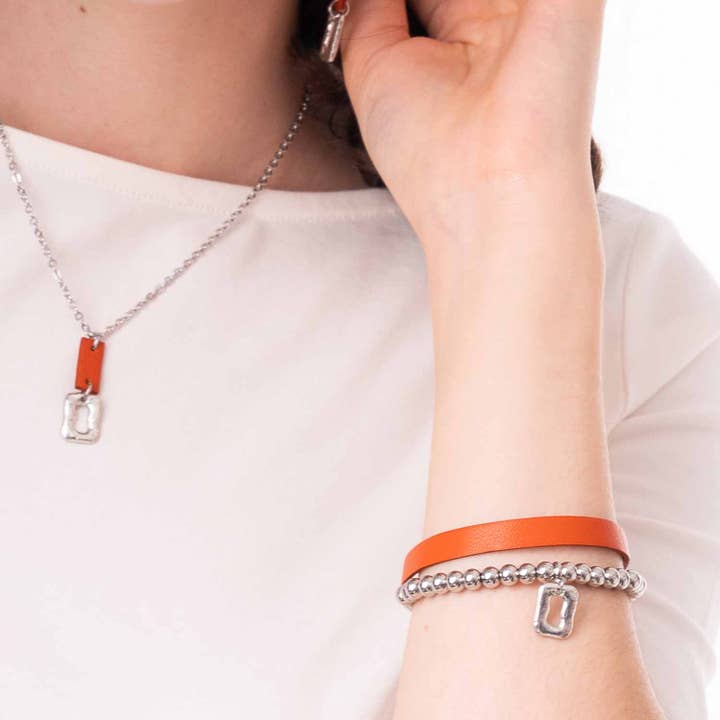 Elastisches Kugelarmband mit Lederband Orange für den Großhandel von Sobo & Co Jewellery