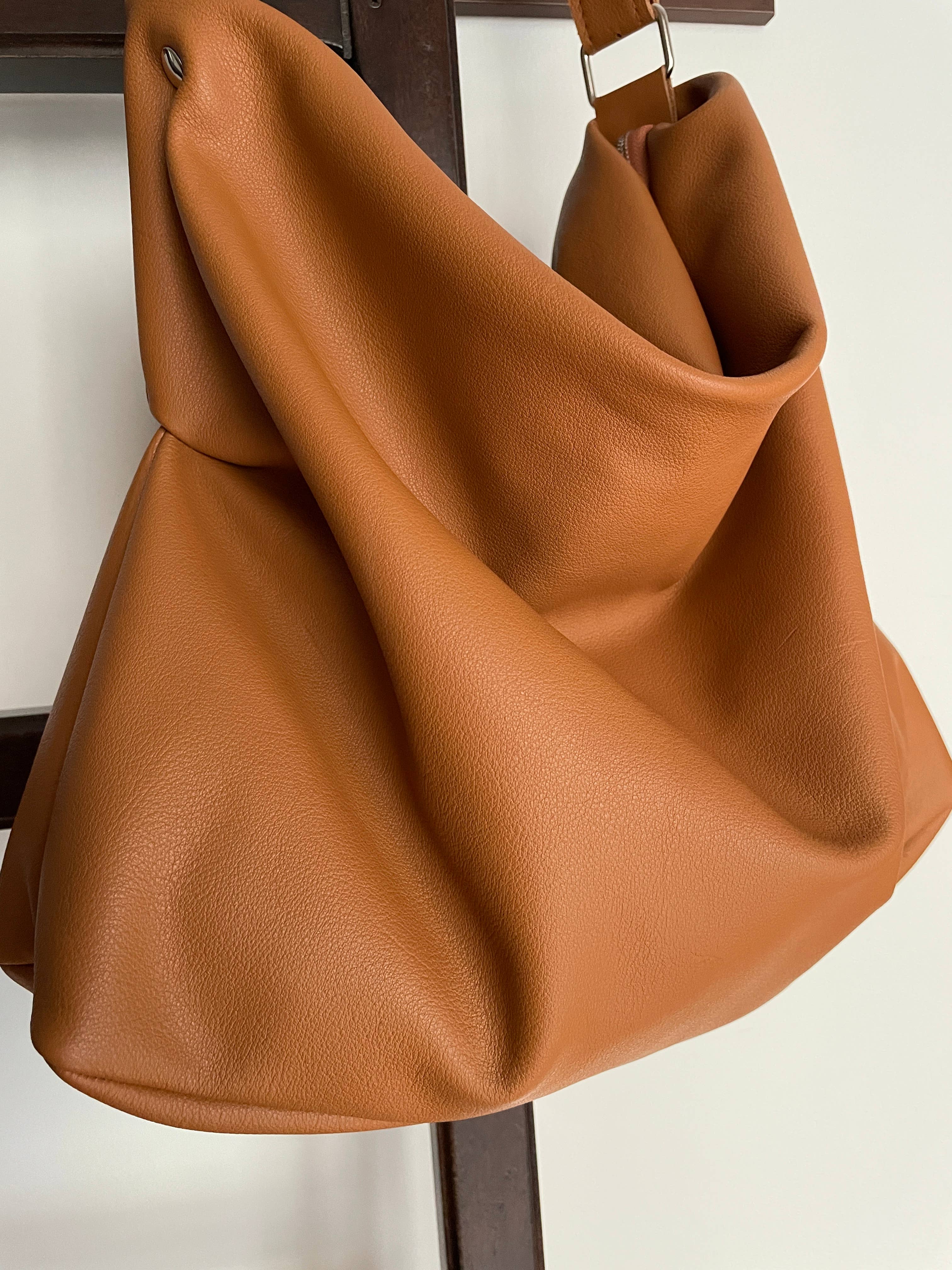 BBagdesign – wholesale Axelremsväska – Dam – Brun läderväska2