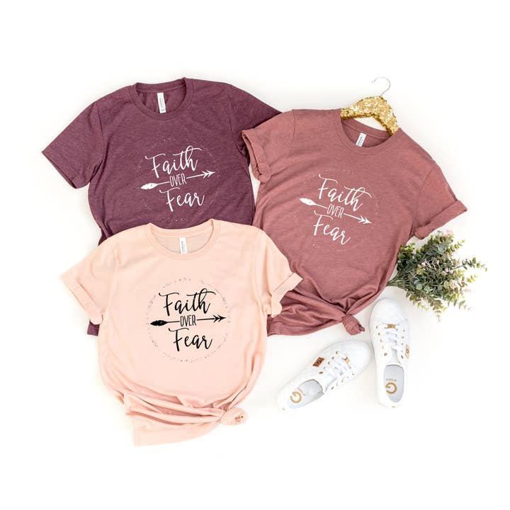 Camiseta Faith Over Fear, camisa cristã, camiseta Faith por atacado de Tee Story