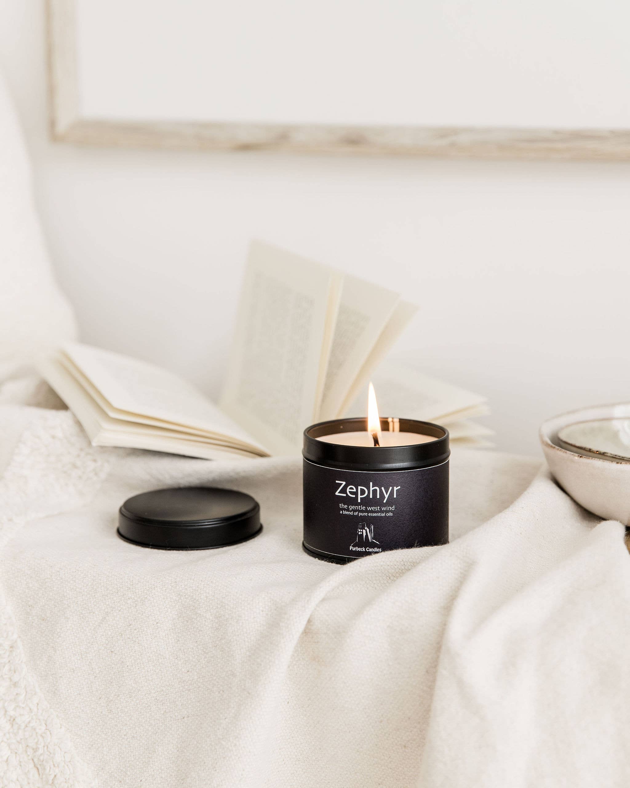 Purbeck Candles - Wholesale Travel Candles - Elements Range - Zephyr Essential Oil Candle 200g black Tin