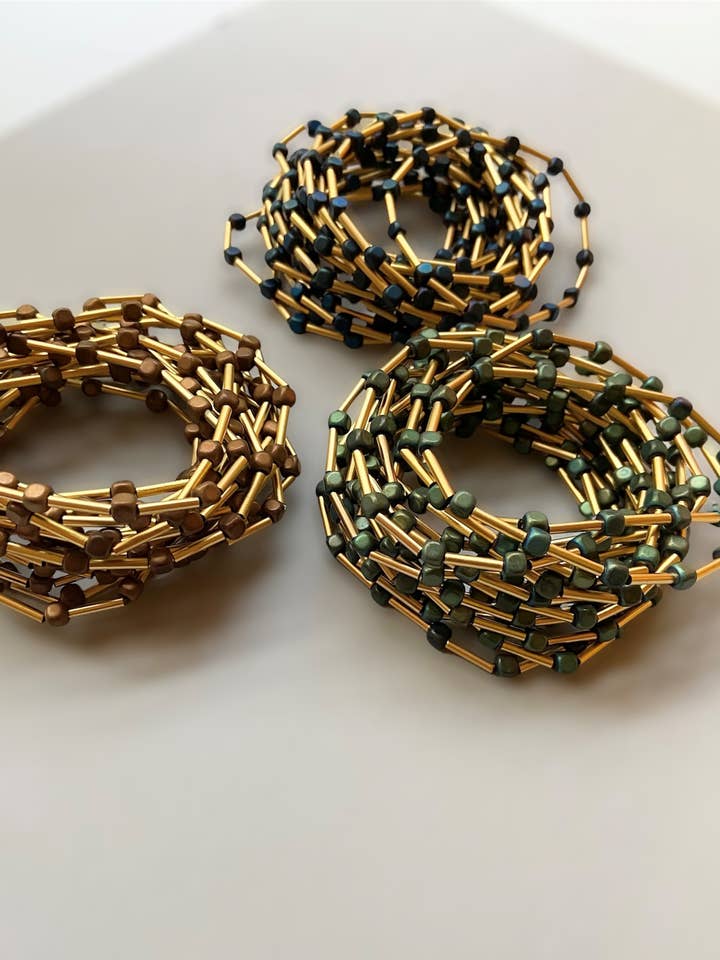 Bracciale Cubo di Ematite per la vendita all'ingrosso da parte di Trecy Bleich