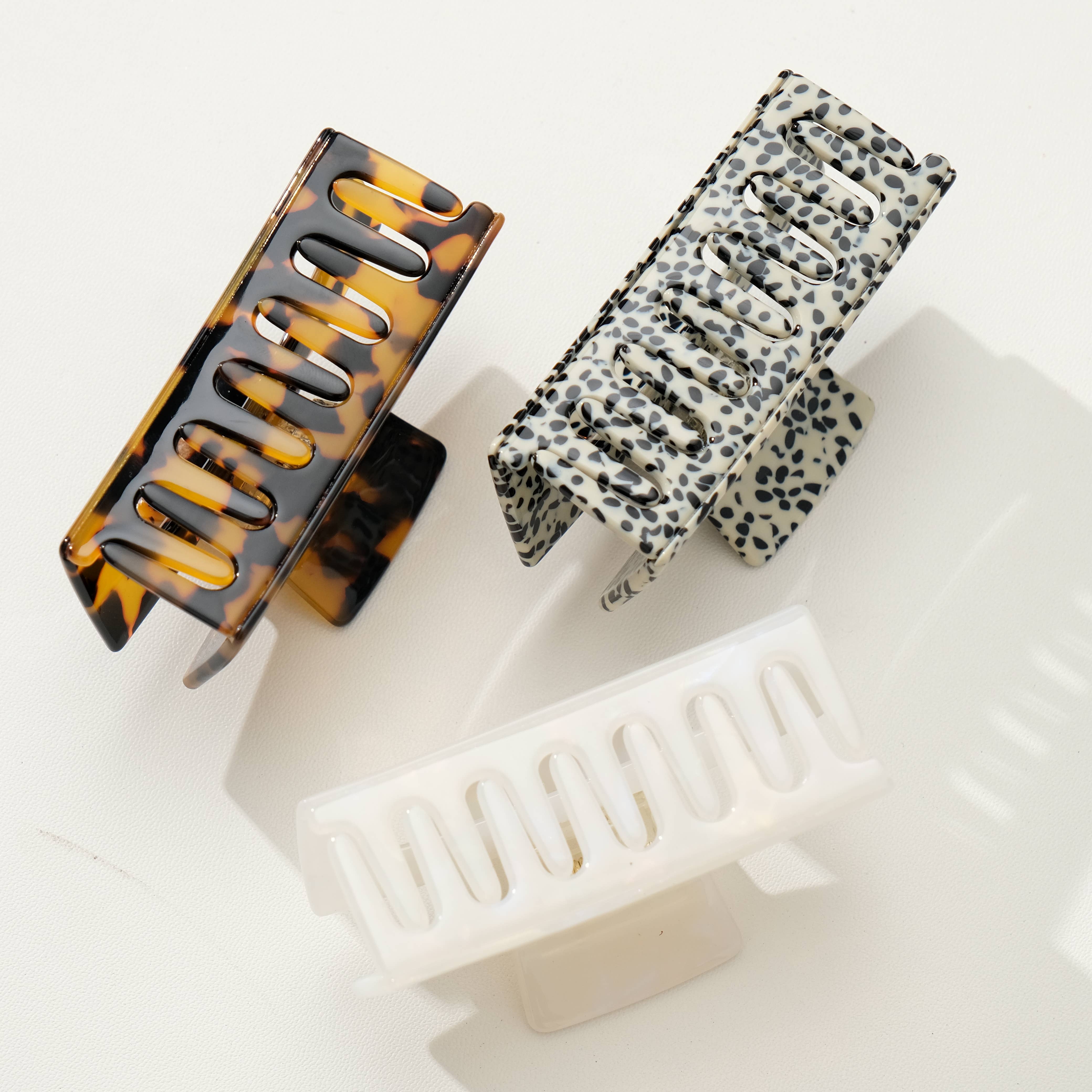 Assorted Luna Medium Core | Classic Medium Rectangle Claw Clip for wholesale on Faire6