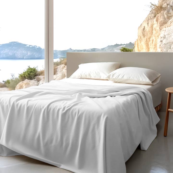 Sleep & Beyond - Wholesale Bedding blanket - 100% Organic Cotton Honeycomb Blanket1