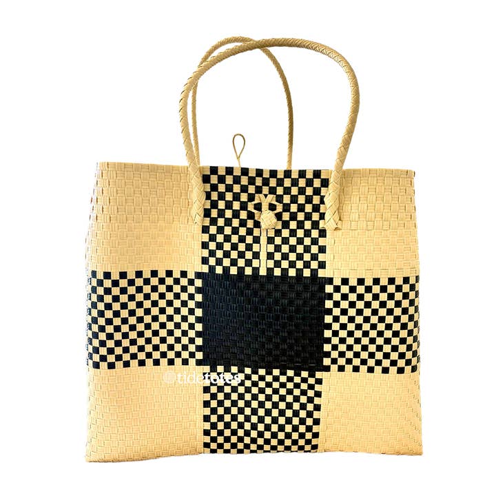 Pure Di Casa - Wholesale Tote Bag - Women's - Elemental Coalstone Weave – Tote In Sand & Black