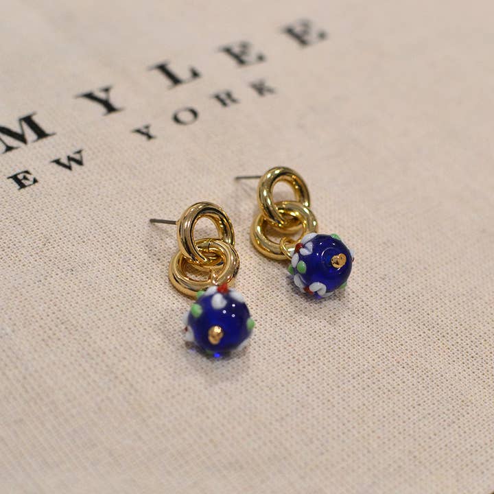 StarryNYC – Großhandel Ohrhänger – Ohrhänger in Kugelform aus Murano-Glas mit elegantem Muster15