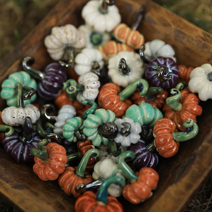 Pantless Potter - Wholesale Decorative Tabletop Object - Tiny pumpkins