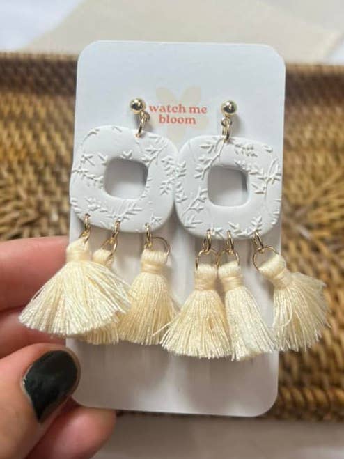 Oorbellen met kwastjes van polymeerklei Handgemaakte oorbellen van klei voor wholesale door Watch Me Bloom