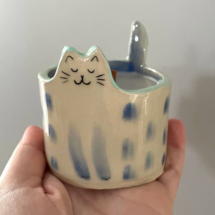 Dariia Dziuba - Wholesale Jar/Filled Candle - Artisan Soy Wax Candle in Reusable Ceramic Cat Container