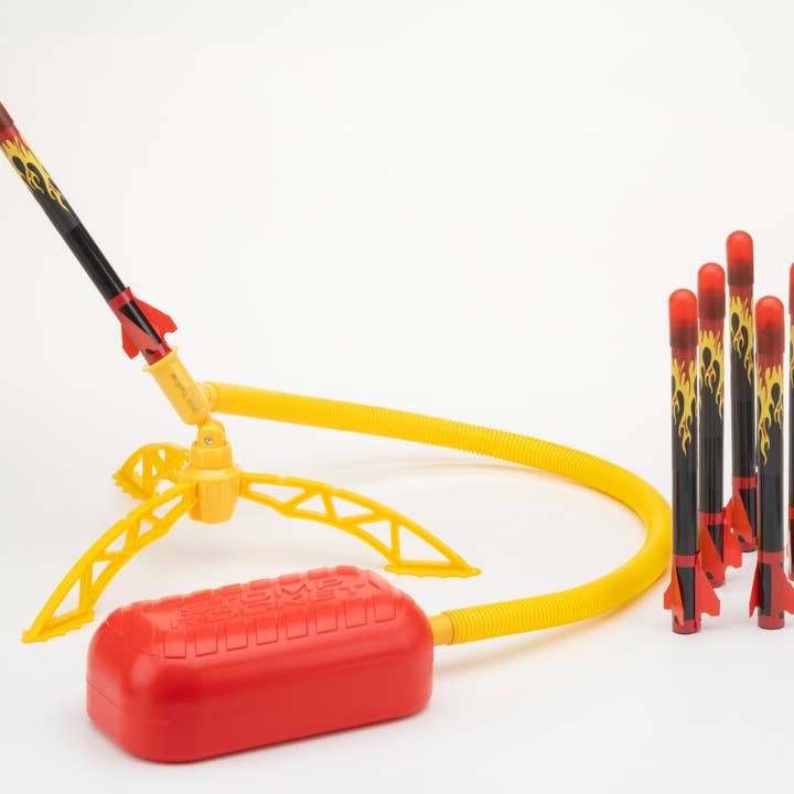 Stomp Rocket - Wholesale Toy Set - Kids - X-treme Stomp Rocket Kit - 6 Rockets1