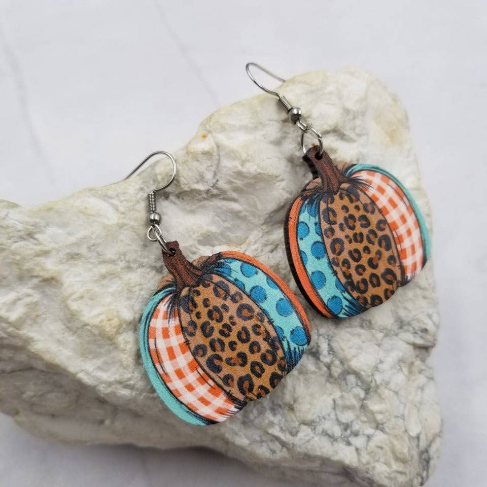 The Pretty Jewellery - Wholesale Dangle Earrings - Wooden Leopard Pumpkin Fall Earrings1
