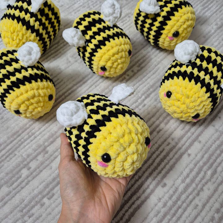 despinacrafting - Vendita all'ingrosso Peluche - Bambini e neonati - Ape giocattolo farcita all'uncinetto