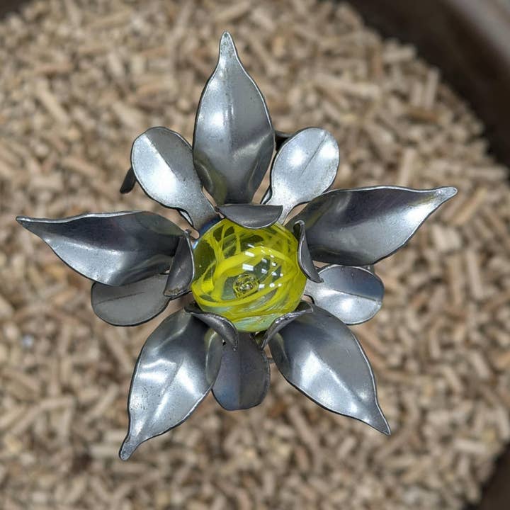 Designs by Dieter, LLC - Wholesale Garden/Lawn Stake - Handmade Metal Flower Garden Stake5