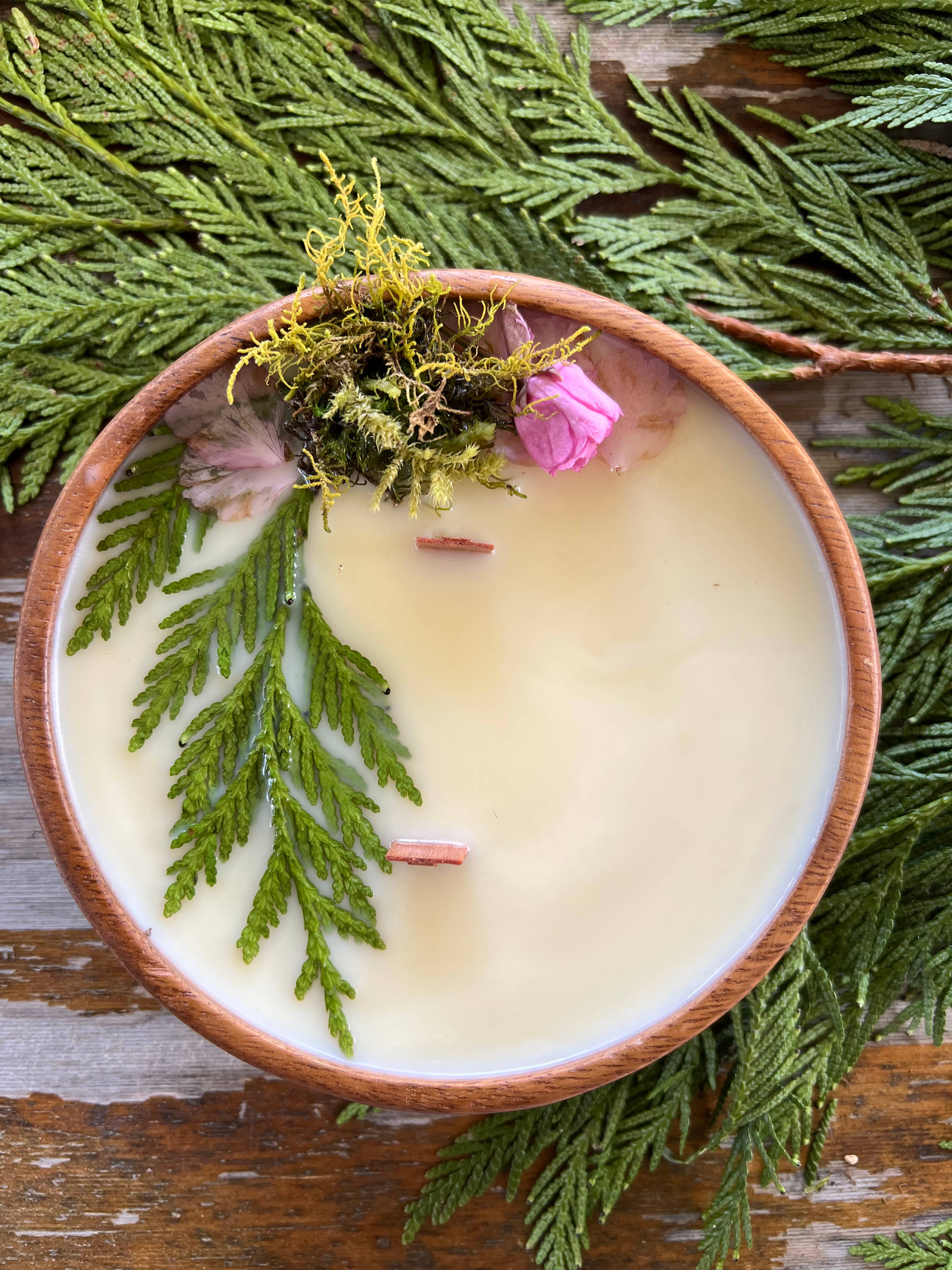 Philodendron and Fern Co. - Wholesale Jar/Filled Candle - Wooden Bowl Massage Candle4