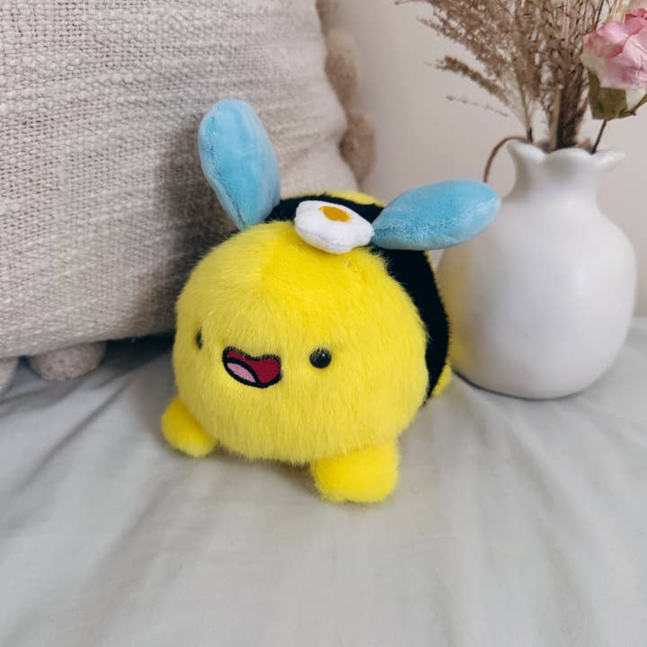 Toastedink - Wholesale Stuffed/Plush Toy - Kids & Baby - Cute Bumblebee Plush Keychain | Plushie Keyring6