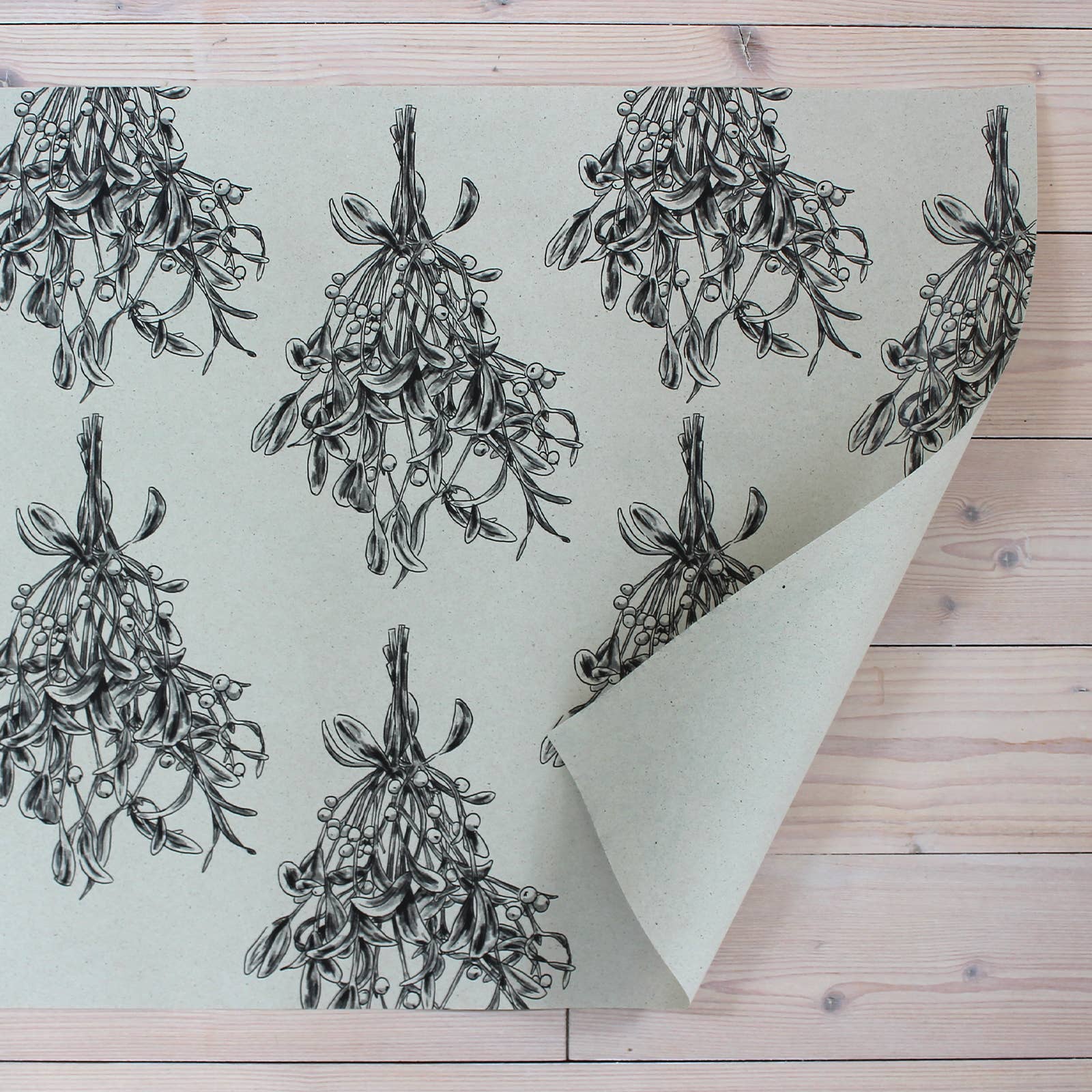 NOA Papeterie - Wholesale Wrapping Paper Roll - Gift wrap roll made of grass paper, length: 300cm, mistletoe5