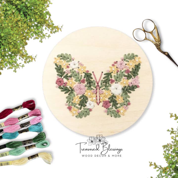 Kit de broderie en bois - Papillon rond entièrement fleuri pour la vente par Treasured Blessings, LLC