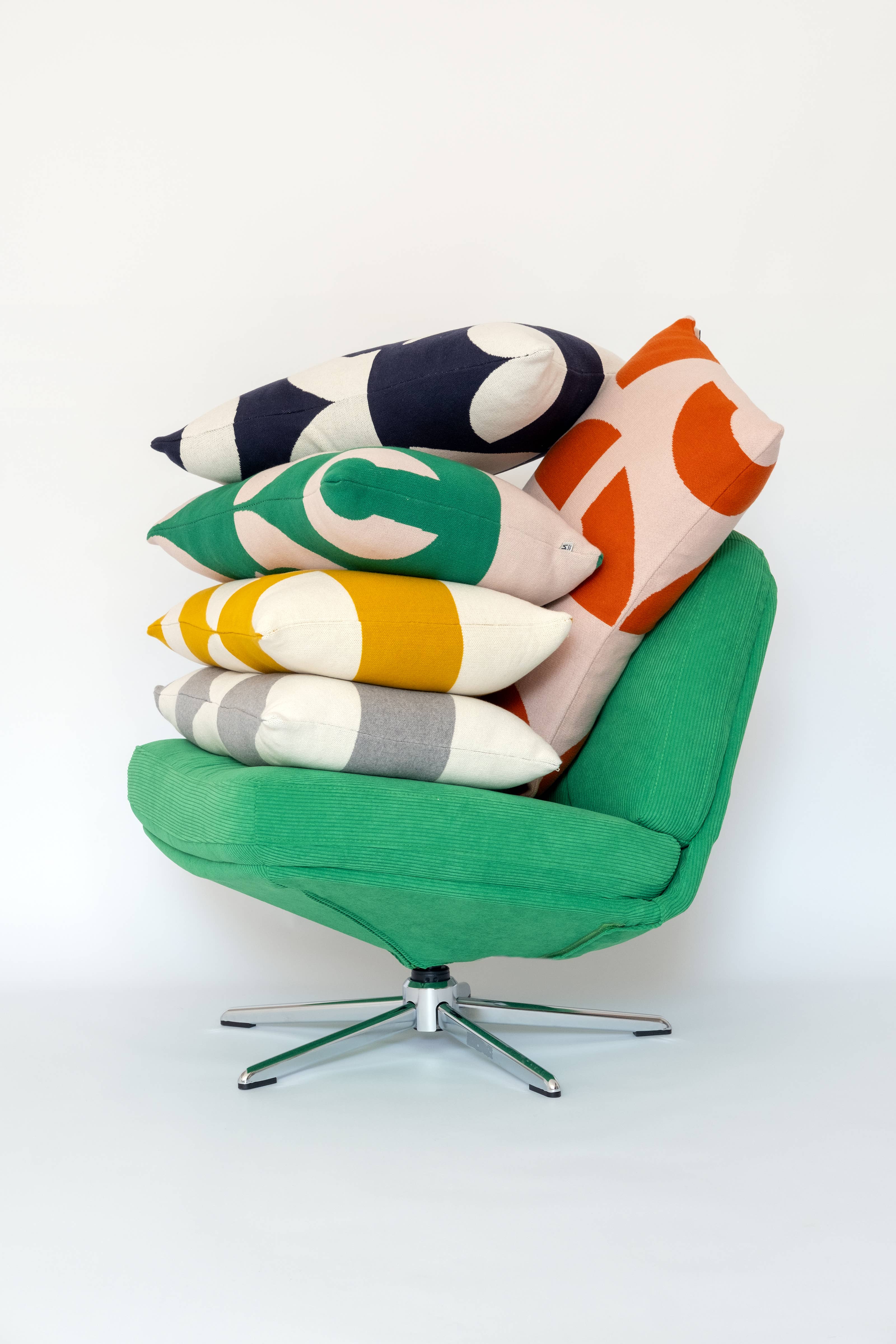 Sophie Home Ltd - Wholesale Throw/Decorative Pillow - Cotton Knit Throw Pillow/Cushion - Deko Green2