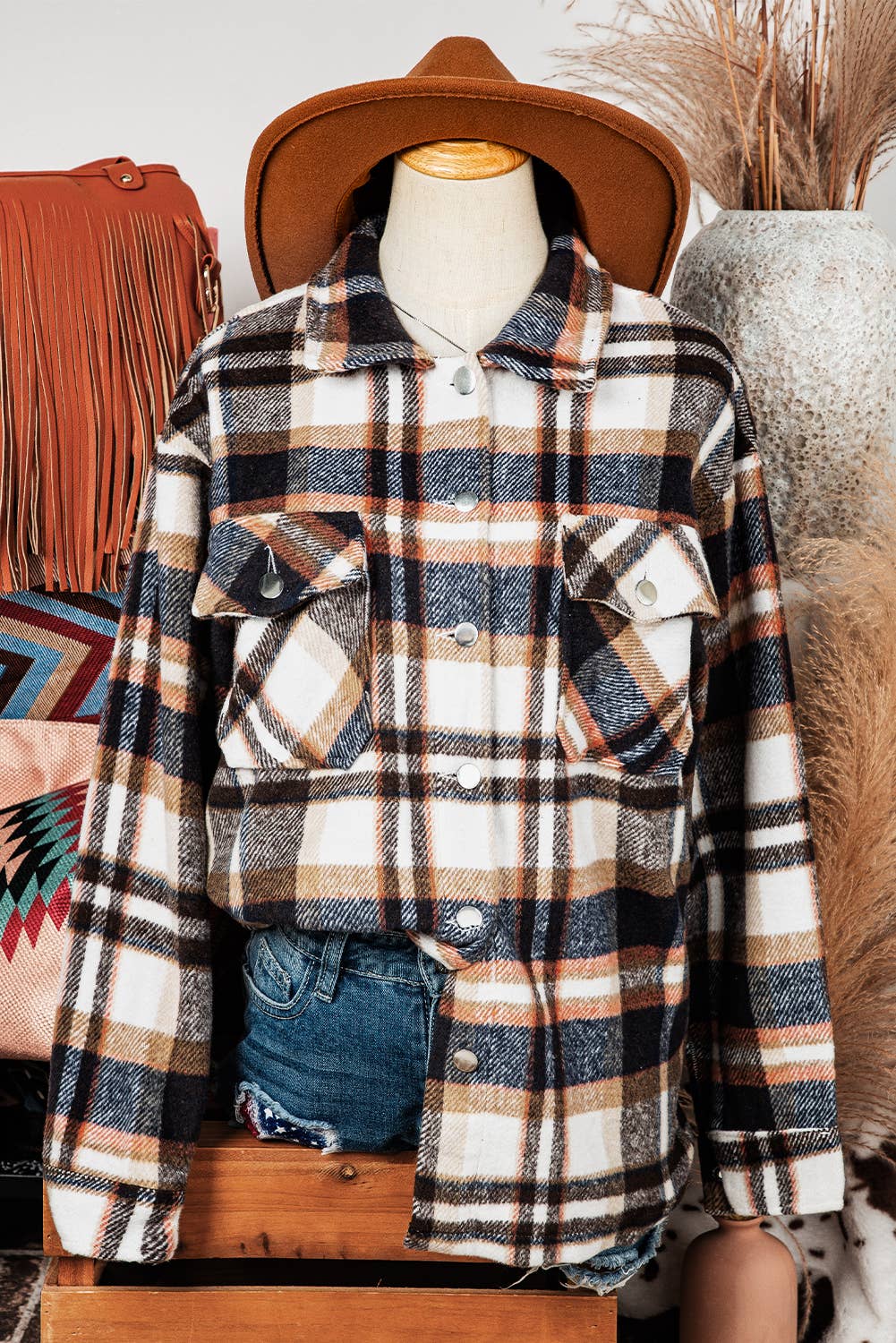 fashionworks - Wholesale Shirt Jacket/Shacket - Women's - Geometric Plaid Print Pocketed Shacket6