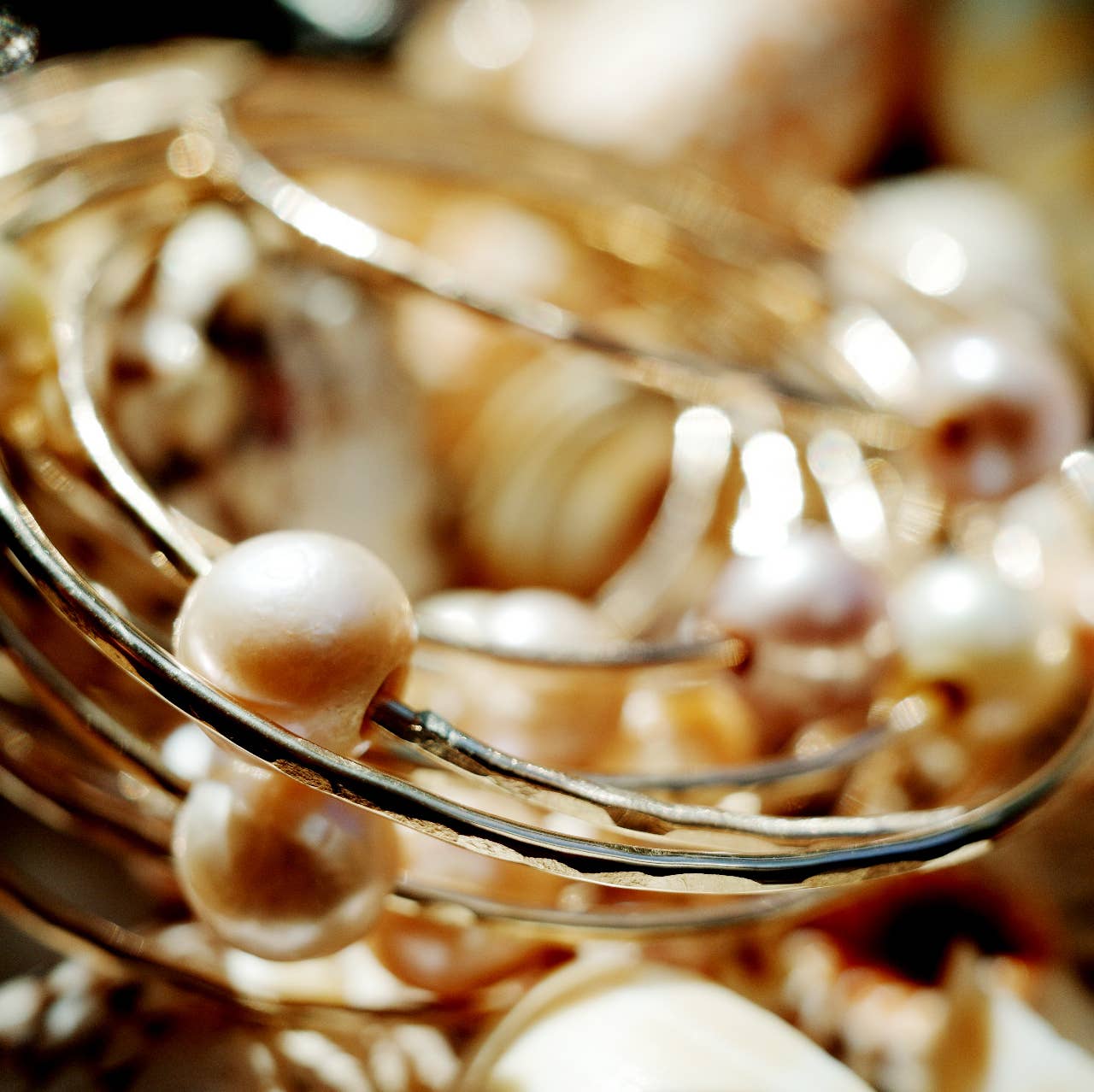 Flotsam & Co. Hawaii - Wholesale Bangle Bracelet - Custom Bangle with Pink Edison Pearl4