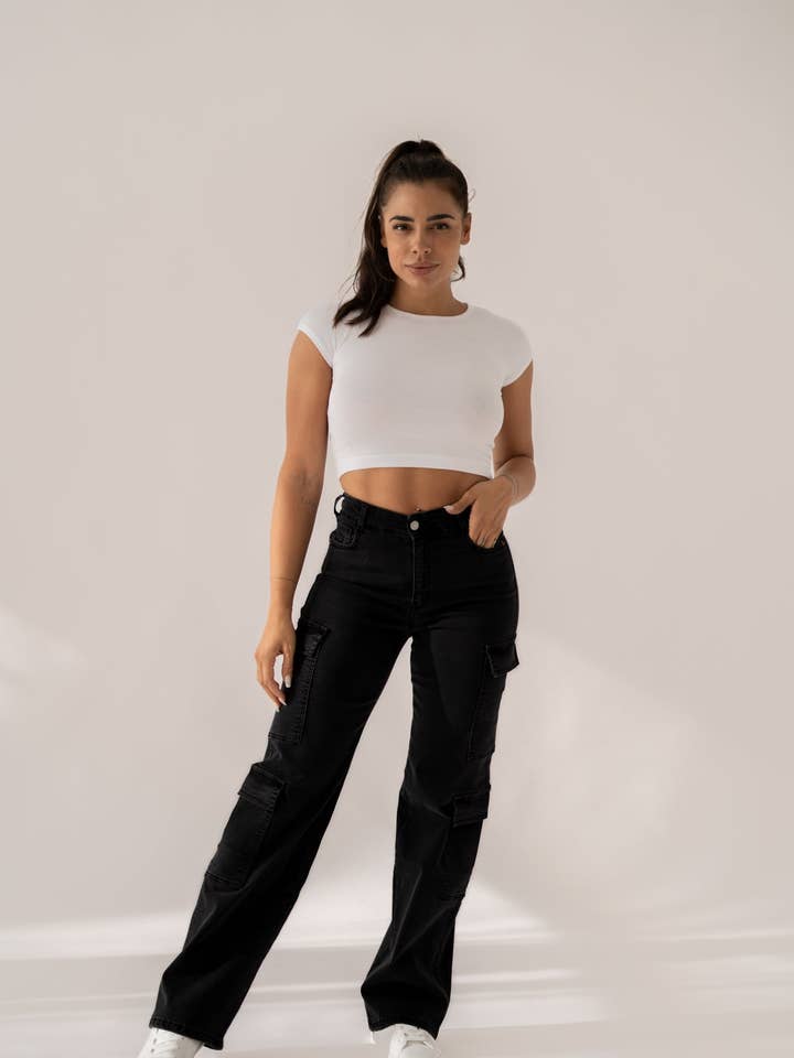 CARGO HIGH RISE - SCHWARZ für den Großhandel von Matcha Jeans