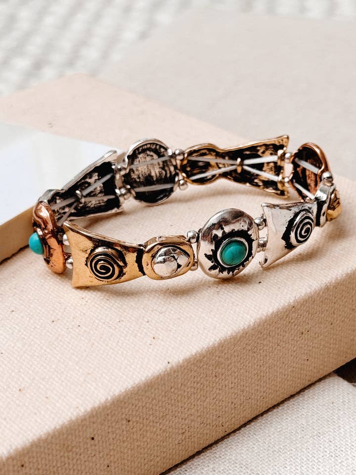 Antik trefärgad turkos abstrakt form stretcharmband för wholesale av Juniper Wish