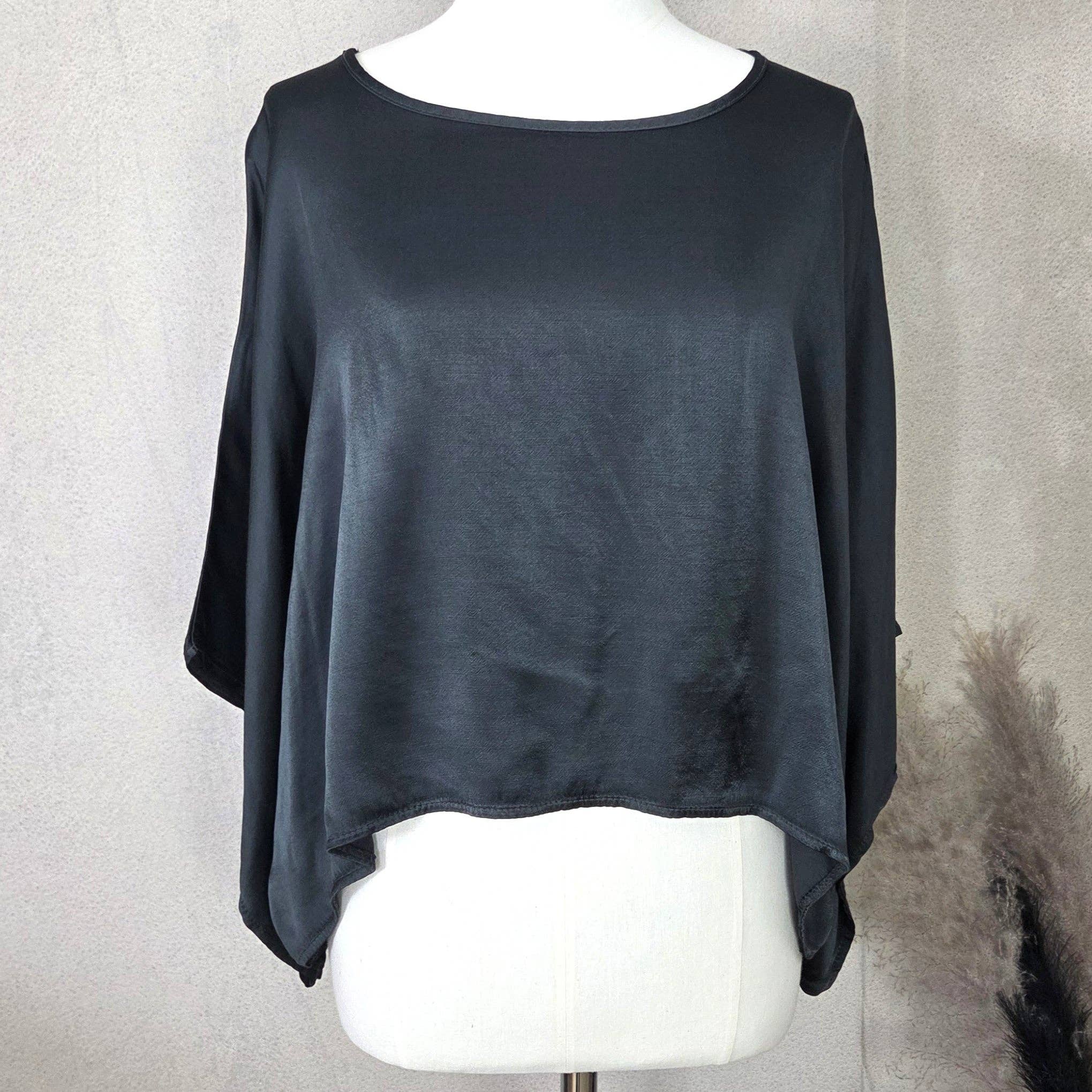 Tempest Designs – wholesale Blouse – Women’s – Short satin batwing style boxy top2
