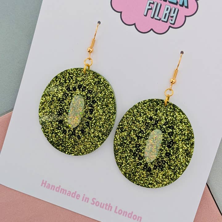 By Heather Filby - Wholesale Hangende/ronde oorbellen - Kiwi Glitter Hars Oorbellen2