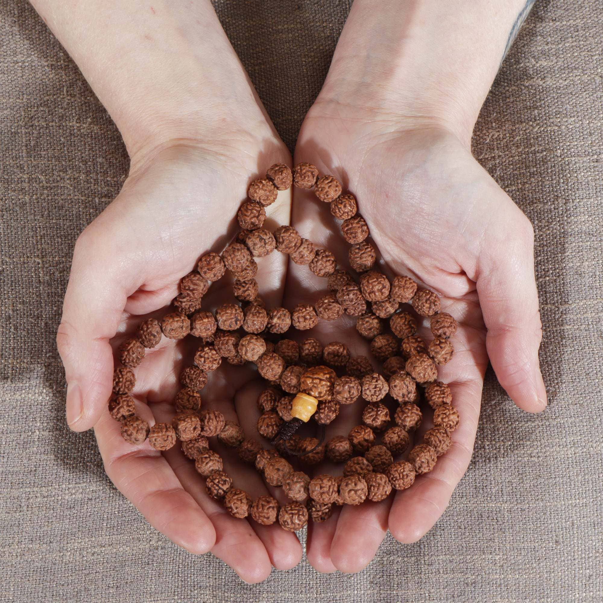 Tribal Trade GmbH – wholesale Bib necklace – Prayer chain Rudraksha beads light brown necklace mala necklace7