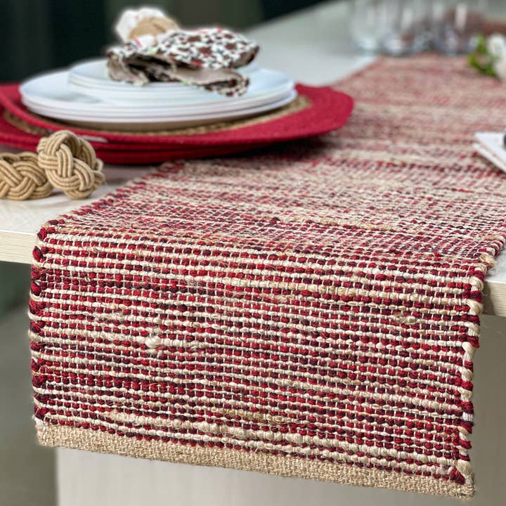CHEMIN DE TABLE OMBRE, ROUGE NATUREL, 13 « x 72". pour la vente par chardin home