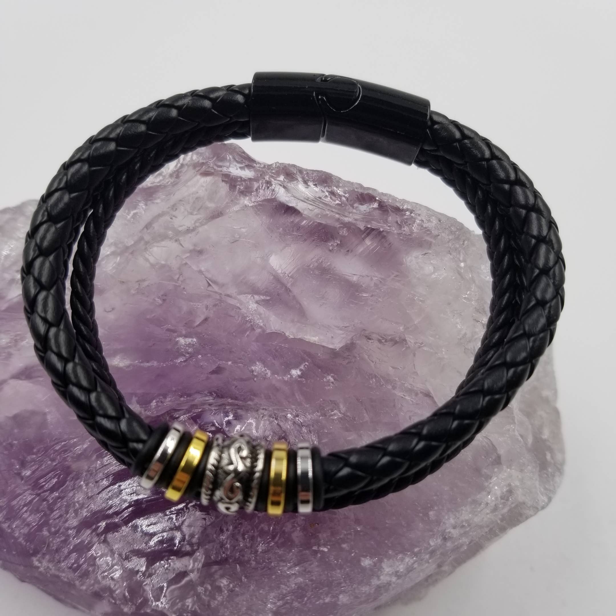 magnolia jewelry - Vente Bracelet tissé/tressé - Bracelet en cuir noir enroulé - Fermeture magnétique2