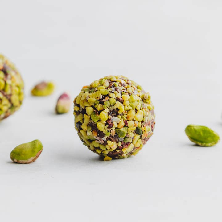 nomz - Wholesale Snack Bar - organic pistachio energy bites3
