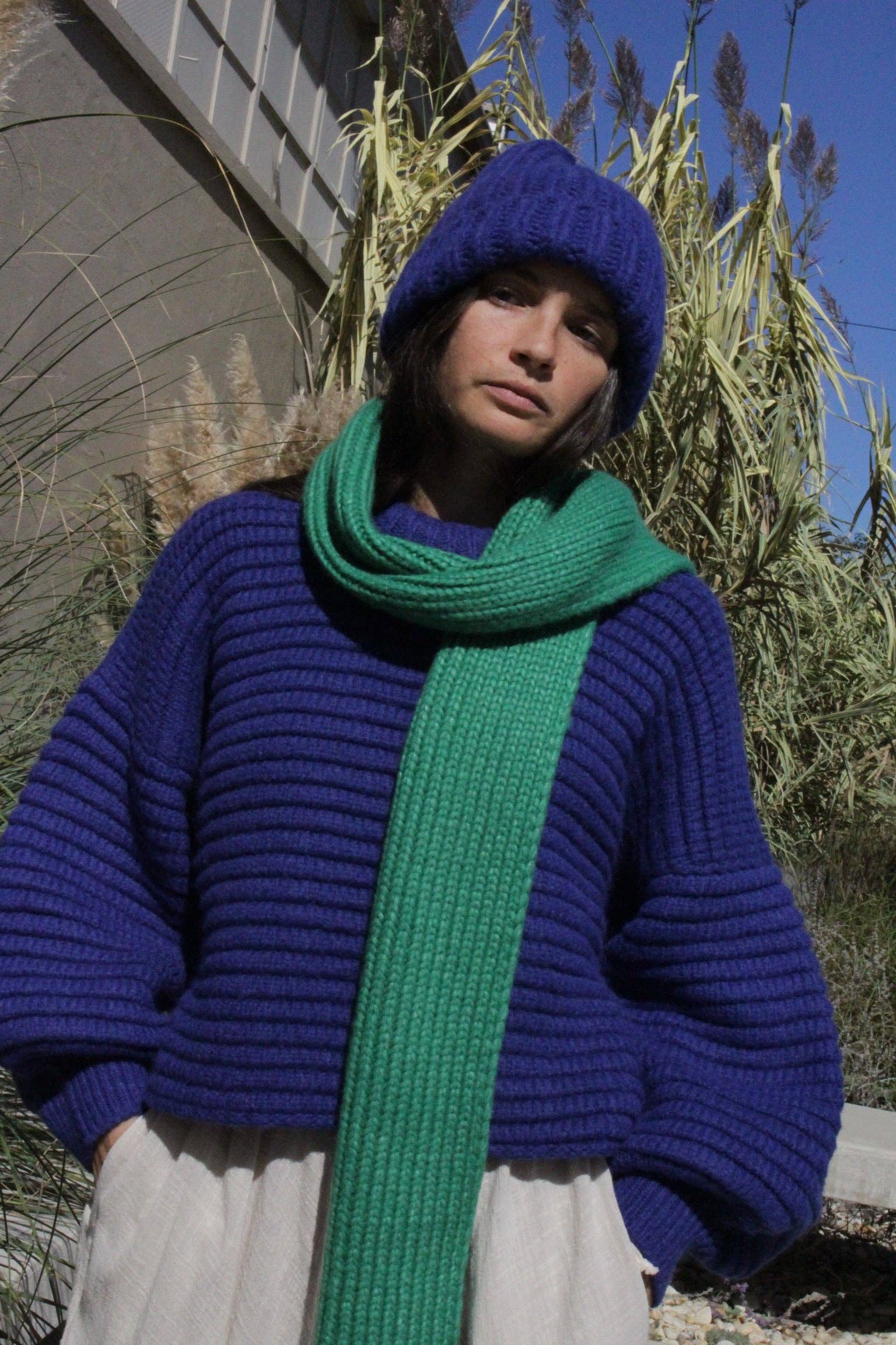 Na Nin – Großhandel Strickpullover – Damen – Romy Strickpullover aus Alpakawolle mit Ballonärmeln24