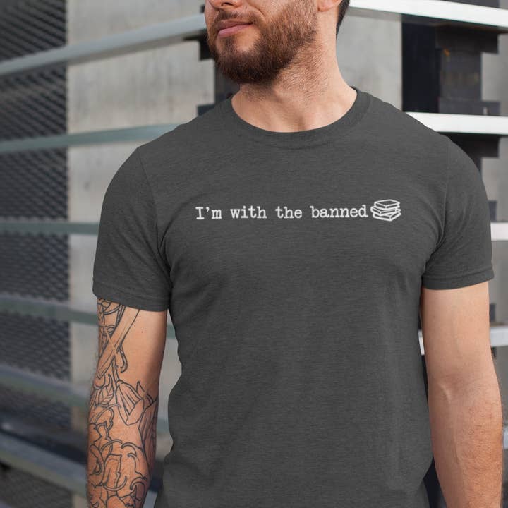 Erwachsener: Ich bin bei den Verbannten dabei für den Großhandel von Bookish Endeavors