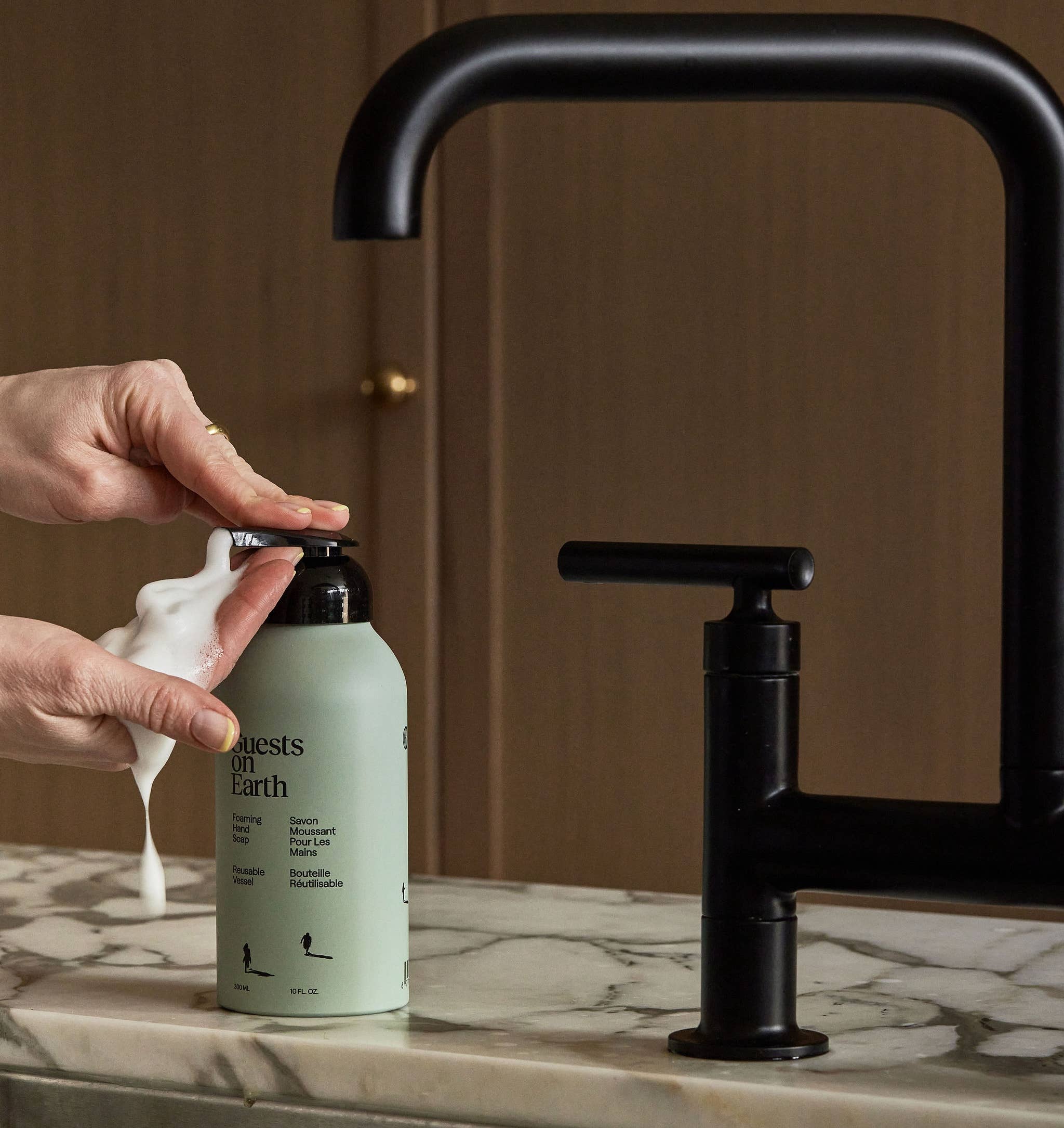 Guests on Earth - Wholesale Hand Soap/Wash - Foaming Hand Soap4