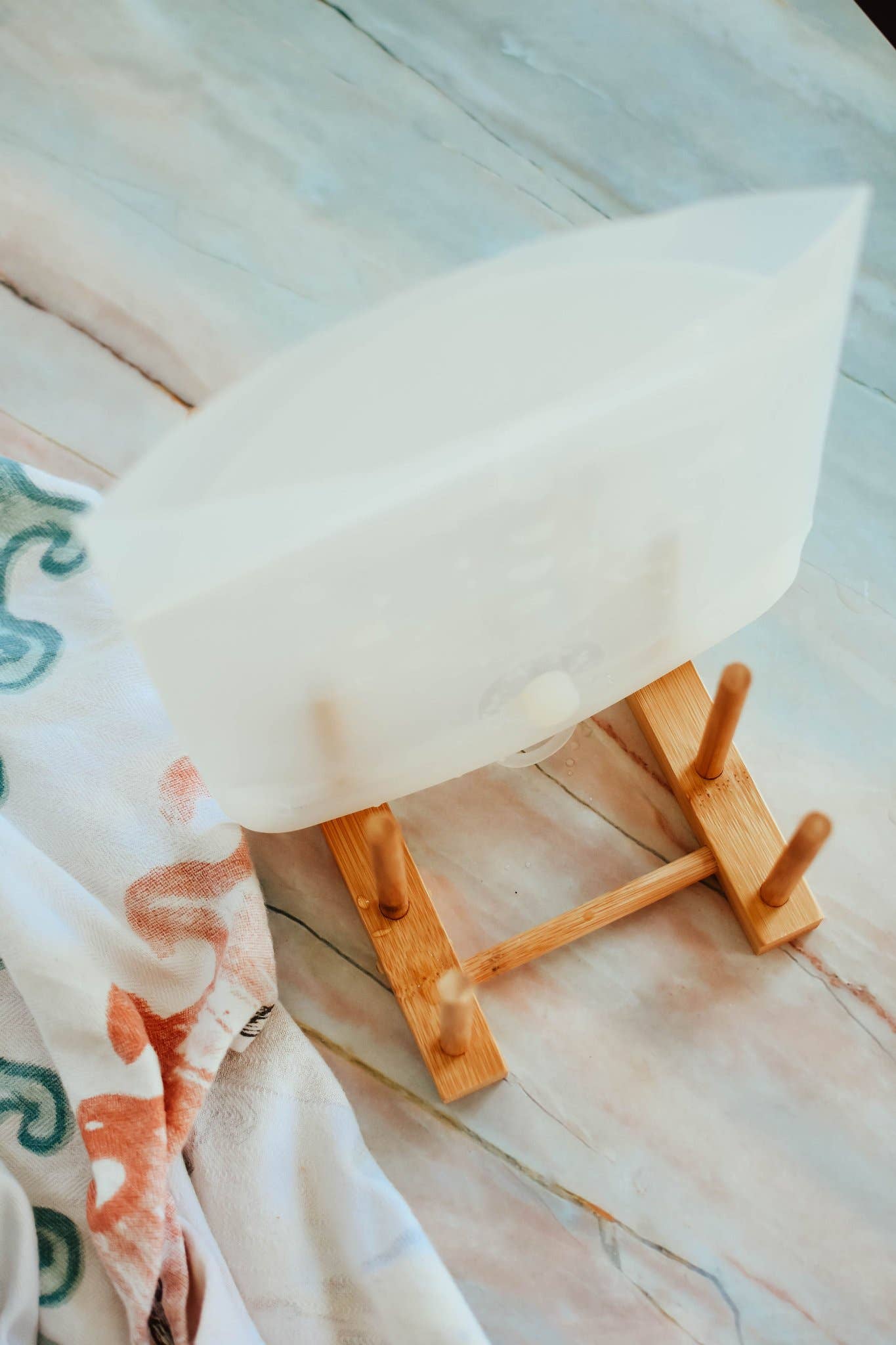 Zefiro - Wholesale Food storage wrap/bag - Turquoise Silicone Snap Close Bags - Medium7