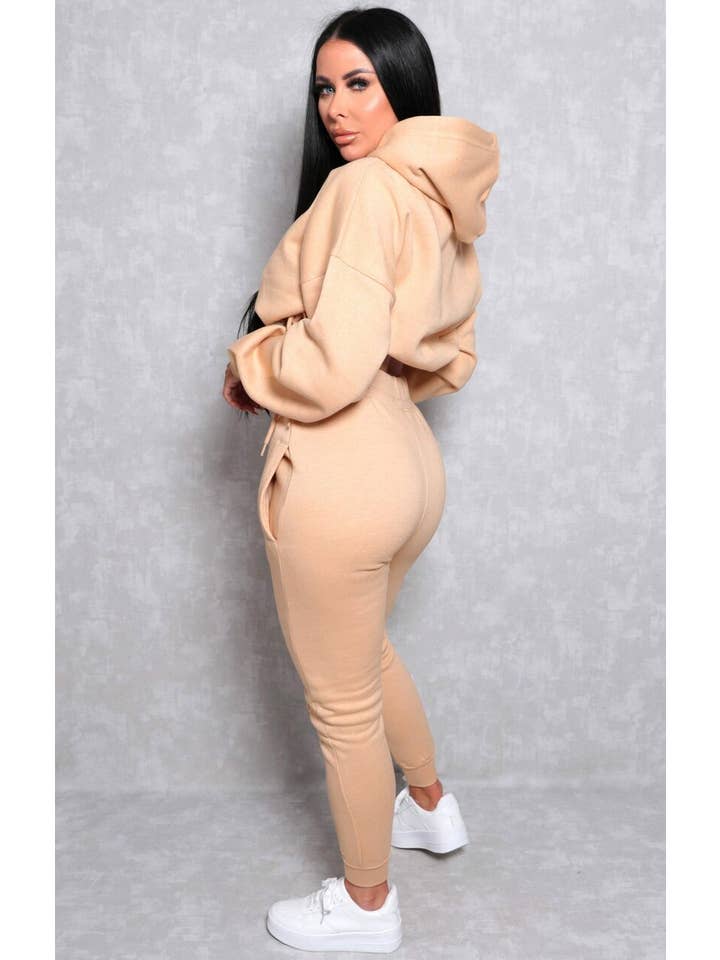 Femme Luxe – Conjuntos Casual - Mulher por atacado – Conjunto de Loungewear Camel Boxy com capuz cortado com punhos e punhos - Ca2