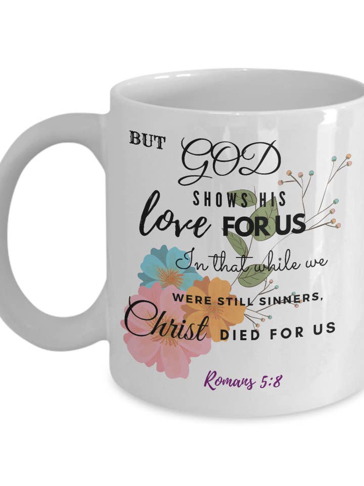 Tasse à café Romans 5:18 Scripture pour la vente par Sunday Treasures/ Royally Pampered