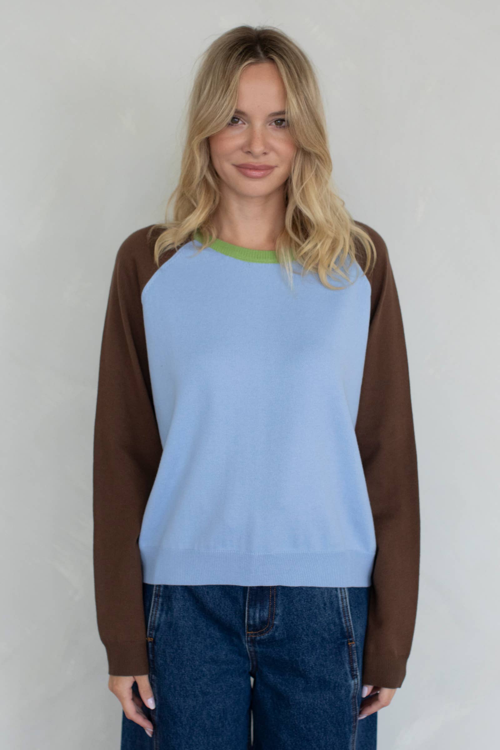 Combo Azzurro Maglione Amber in vendita all'ingrosso su Faire0