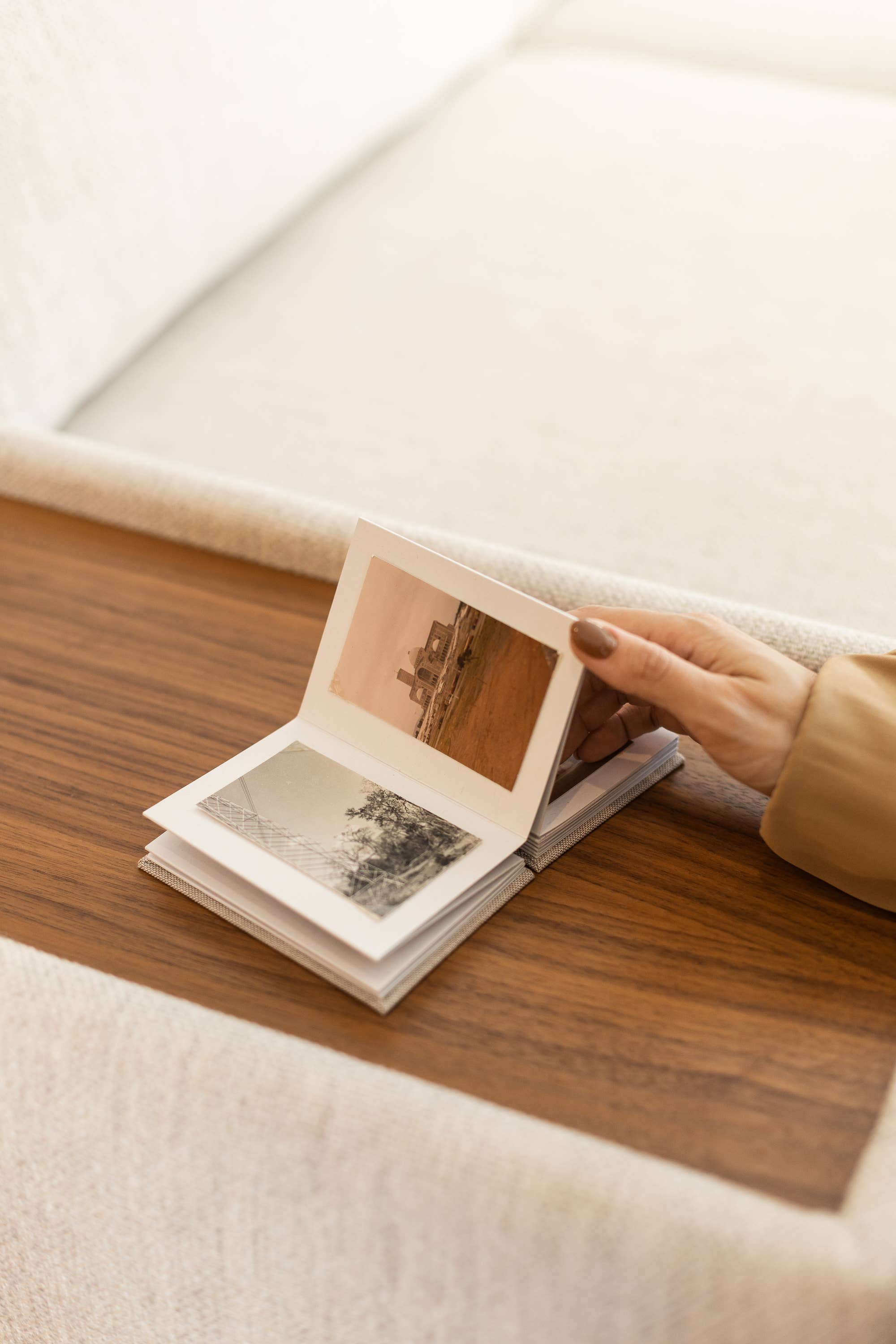 Inusitado - Wholesale Photo Album - Part I - Part II | Leporello1