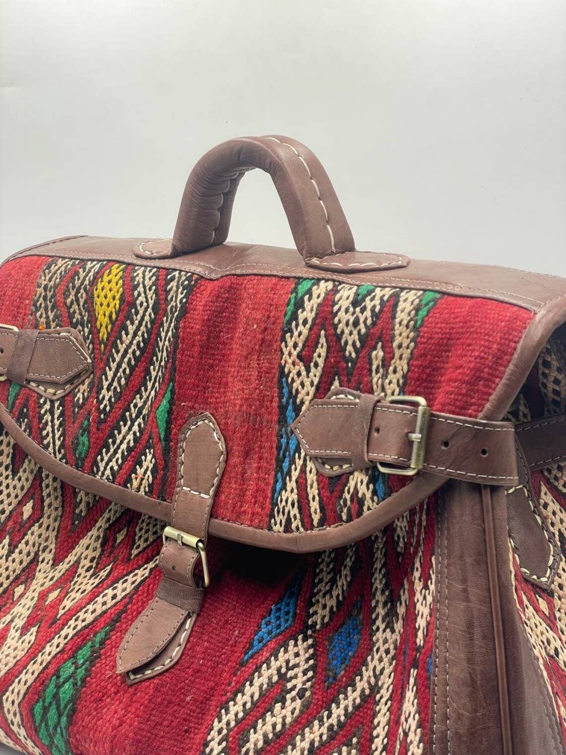 Melecraft – wholesale Weekender bag – Unisex – Moroccan Vintage Kilim bag, Large weekender bag unisex3