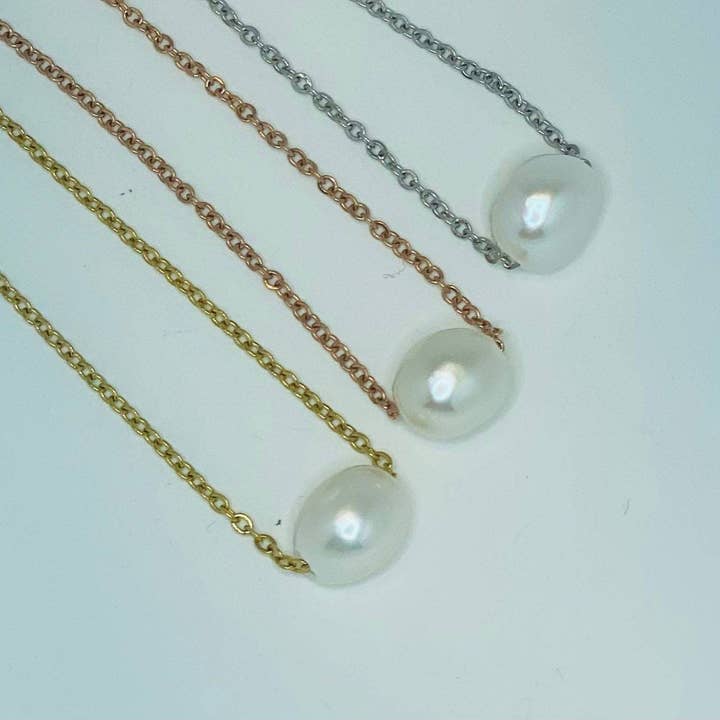 Little Happies Co - Wholesale Beaded/Pearl Necklace - Be strong and courageous, Joshua 1:9, Christian jewelry, Encouragement gift, sympathy gift, cancer gift, grief, depression, Bible scripture1