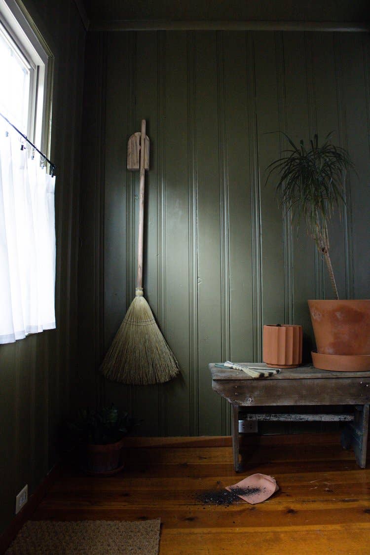 Sunhouse Craft – Großhandel Besen – Lokale Holzbesen Großhandel6