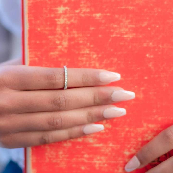 Senoval Jewelry Co. - Vendita all'ingrosso Anelli multipietra - Fascia in moissanite Halo Eternity8